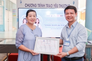 Doctor Network tổ chức hoạt động ý nghĩa tiếp thêm động lực cho các y bác sĩ