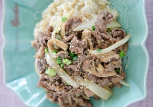 Thực đơn hàng ngày: Thịt bò sốt nấm chua ngọt