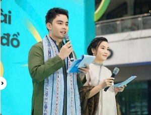 MC Mạnh Khang và MC Lương Giang dẫn ăn ý tại sự kiện diễu hành áo dài