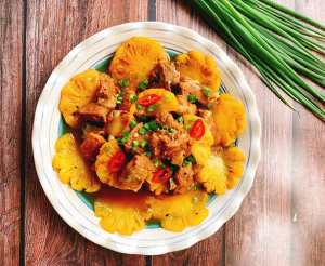 Thực đơn hàng ngày: Sườn kho dứa