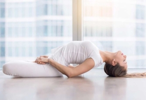 Tư thế yoga giúp làm đẹp da