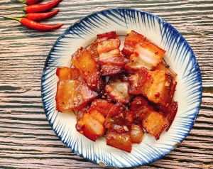 Thực đơn hàng ngày: Thịt ba chỉ phơi nắng rim