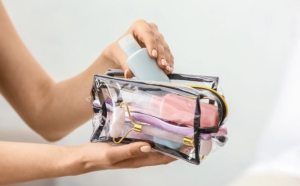 Sản phẩm trang điểm không thể thiếu trong túi xách mùa hè