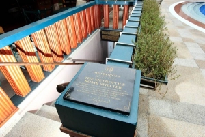 Metropole Hà Nội kỷ niệm 50 năm thống nhất đất nước với tour Con đường Lịch sử