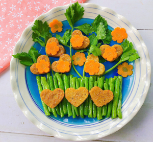 Thực đơn hàng ngày: Đậu que xào chả cá