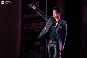 VCC Left Hand và Đinh Mạnh Ninh “cháy” cùng hàng trăm khán giả tại “Dạ khúc tháng tư 2025”