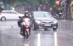 Dự báo thời tiết ngày 10/5/2025: Không khí lạnh về, miền Bắc mưa lớn dồn dập