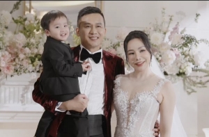 Hồ Quỳnh Hương công khai con trai 2 tuổi trong đám cưới