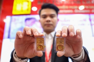 Giá vàng hôm nay 18/5/2025: Kết thúc tuần chao đảo, vàng SJC giảm liên tiếp