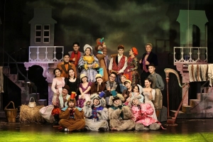 Nhạc kịch “Không gia đình” sống động và đầy cảm xúc