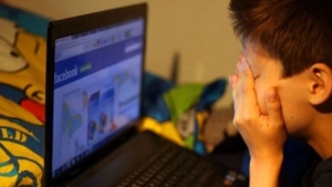 Từ nhà tâm lý: Điều gì khiến trẻ tìm đến những thước phim 18+?