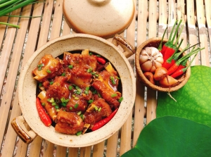 Thực đơn hàng ngày: Sườn kho tiêu