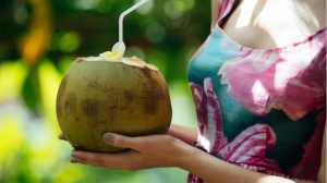 Nước dừa cực tốt cho sức khỏe nhưng đại kị với 5 người sau