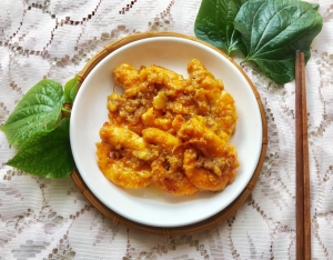 Thực đơn hàng ngày: Tôm sốt trứng muối