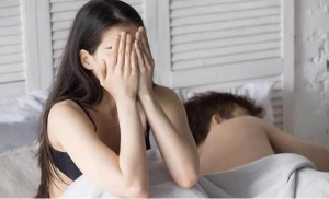 Hụt hẫng vì bạn tình gọi tên người lạ trong lúc lâm trận