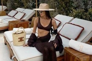 Gợi ý phối đồ đi biển cho phái nữ