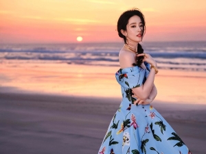 Lưu Diệc Phi luôn giữ phong thái của 