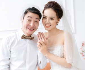 Ngọc Hà - vợ NSND Công Lý rất bức xúc trước tin đồn đã có một đời chồng