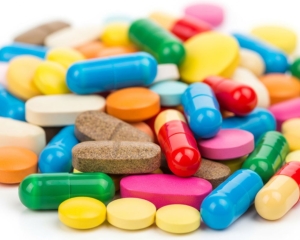 Có nên uống vitamin tổng hợp mỗi ngày không?