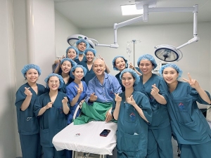 Ca sĩ Tuấn Hưng tạm dừng ca hát sau ca phẫu thuật