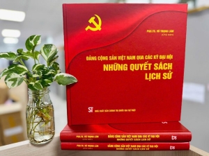 Một cẩm nang lý luận sắc bén từ thực tiễn 13 kỳ Đại hội của Đảng