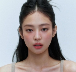 Cách đánh phấn má hồng  tôn nhan sắc xinh tươi theo từng độ tuổi