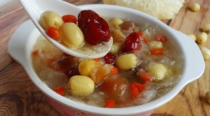 Món ăn giải nhiệt, hỗ trợ làm đẹp da