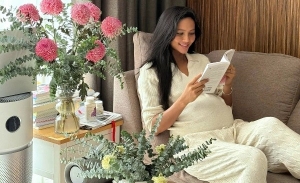 Hoa hậu H'Hen Niê mong từng ngày để gặp con