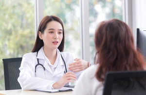 Mãn kinh có thể làm thay đổi giọng nói của phụ nữ