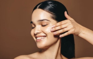 5 bước chăm sóc duy trì thường xuyên sẽ giúp làn da dần trở nên đều màu