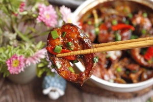 Thực đơn hàng ngày: Cá lóc kho tiêu