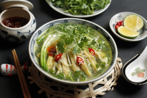 Thực đơn hàng ngày: Phở gà