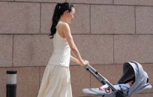 Tuyết Lan đang dần làm quen với nhịp sinh hoạt mới khi đón con đầu lòng