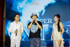 Bùng cháy cảm xúc cùng rapper Wxrdie tại đêm nhạc hội 