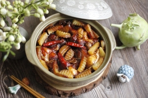 Thực đơn hàng ngày: Cá kho su hào