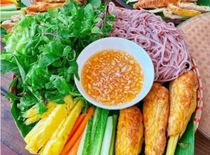 Thực đơn hàng ngày: Nem lụi từ ức gà