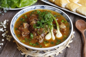 Thực đơn hàng ngày: Bò sốt vang