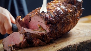 Thực đơn hàng ngày: Bò nướng tảng