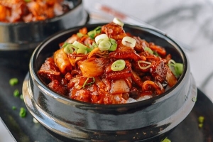 Thực đơn hàng ngày: Bò xào kim chi