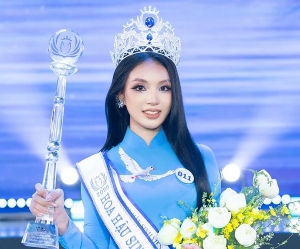Nguyễn Phương Thanh giành vương miện Hoa hậu Sinh viên Hoà bình Việt Nam 2025