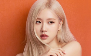 Ca sĩ Rosé dẫn đầu Top 100 Gương mặt nữ đẹp nhất năm 2025