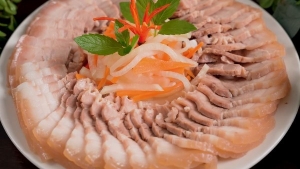 Thực đơn hàng ngày: Ba rọi ngâm nước mắm