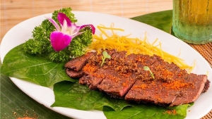 Thực đơn hàng ngày: Thịt trâu nướng tảng