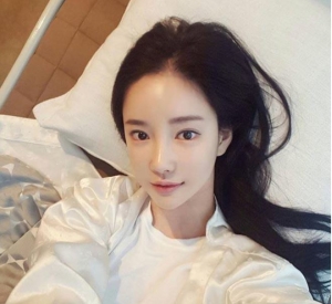 Trang điểm kiểu Hàn Quốc bí quyết tự nhiên, căng bóng từ chuyên gia