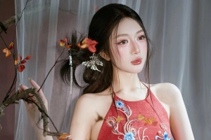 Á khôi Thanh Hương gợi ý diện yếm đào cách điệu