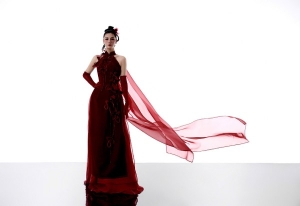 NTK Bely dịu dàng nữ tính sau chuyển giới