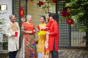 Tuổi hợp xông đất 2026 Tết Bính Ngọ cho 12 con giáp