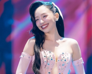 Tóc Tiên thu hút sự chú ý bởi cách lựa chọn trang phục