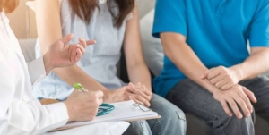 Năm mới, vui xuân 'chuyện ấy' đừng quên ngừa bệnh lây truyền