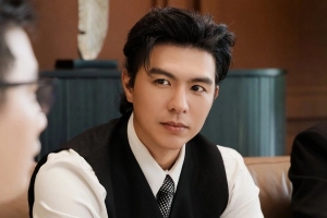 Steven Nguyễn nổi bật trong phim 